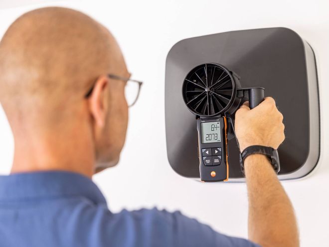 Testo 417 Compact Vane-Anemometer with Funnel Set