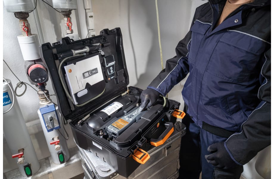 Testo 324 Professional Set - Pressure and Leakage Measuring Instrument